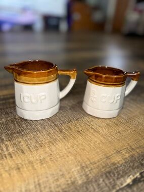Vintage Ceramic Measuring Cups